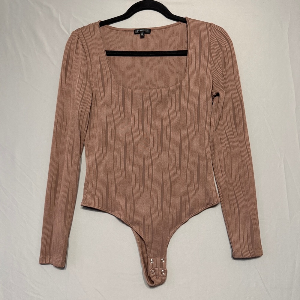 Dynamite Ribbed Long Sleeve Bodysuit in Mauve